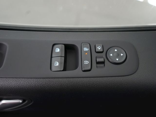 STARIA HEV TREND AT 9-SITZER+VOLL LED+NAVI+360 G