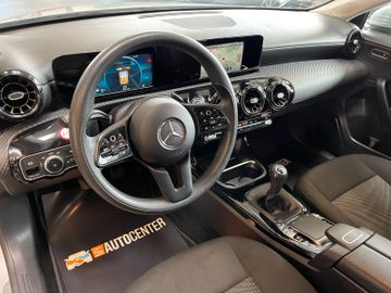 Mercedes-Benz A 200 A -Klasse *NAVI*PDC*SPURASSIST*TEMPOMAT*
