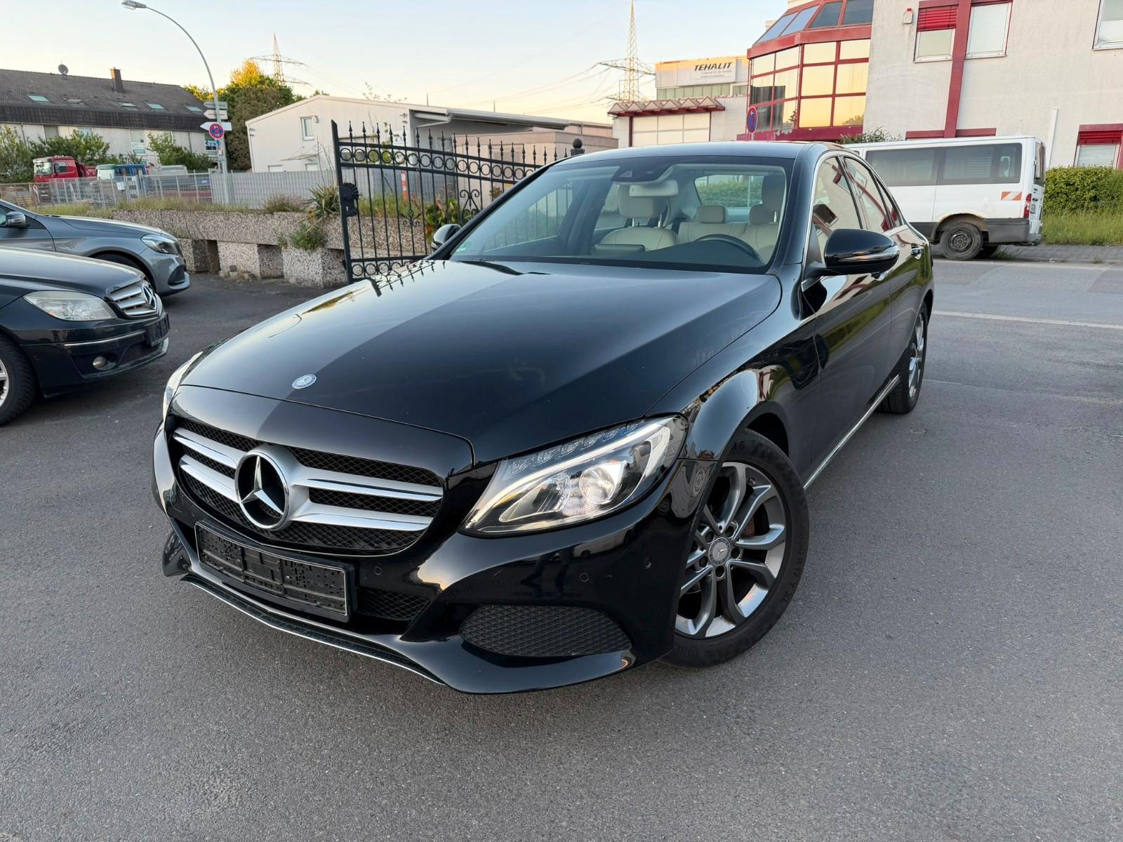 Mercedes-Benz C 200 d *AVANTGARDE*Leder*LED*AHK*Ambiente*