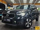 Volvo XC40 2,0i Core B3 MHEV e.Heckkl. Navi Kamera LED