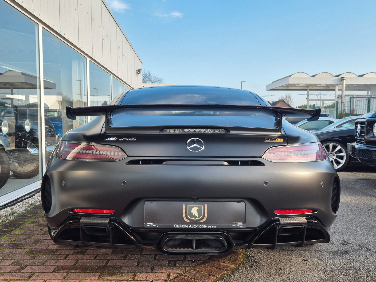 Fahrzeugabbildung Mercedes-Benz AMG GT R Designo Magno/Carbon/Burmester/1A