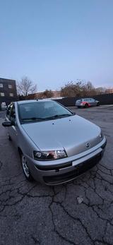 Fiat FIAT PUNTO AUTOMATIK TÜV NEU KLIMA EL FENS... - Fiat Punto in Dortmund