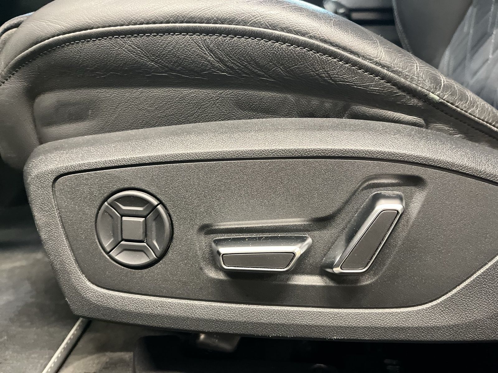 Audi S6 - Bild 14