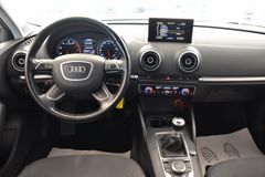 AUDI A3 1.2 TFSI attraction~Xenon~DSP~Klima~SHZ