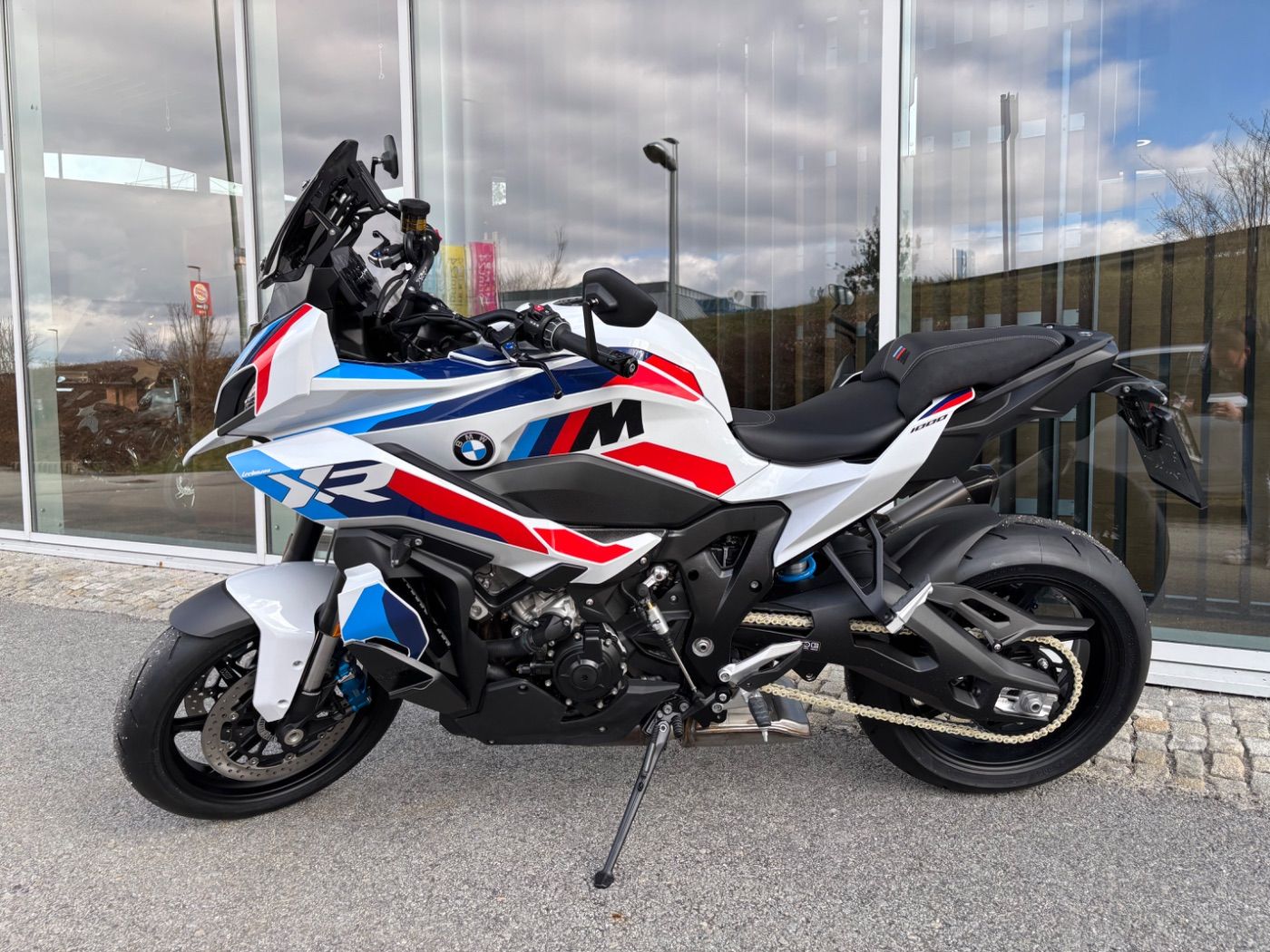Fahrzeugabbildung BMW M 1000 XR