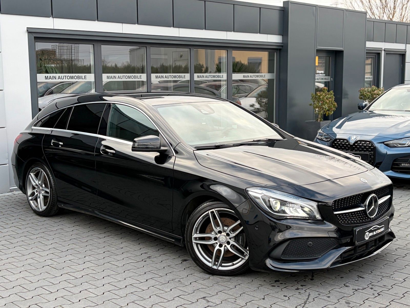MERCEDES-BENZ CLA 220 Shooting Brake
