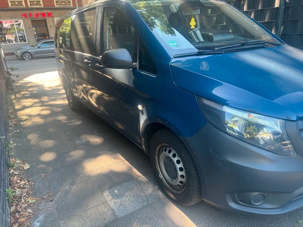Image of Mercedes-Benz Vito