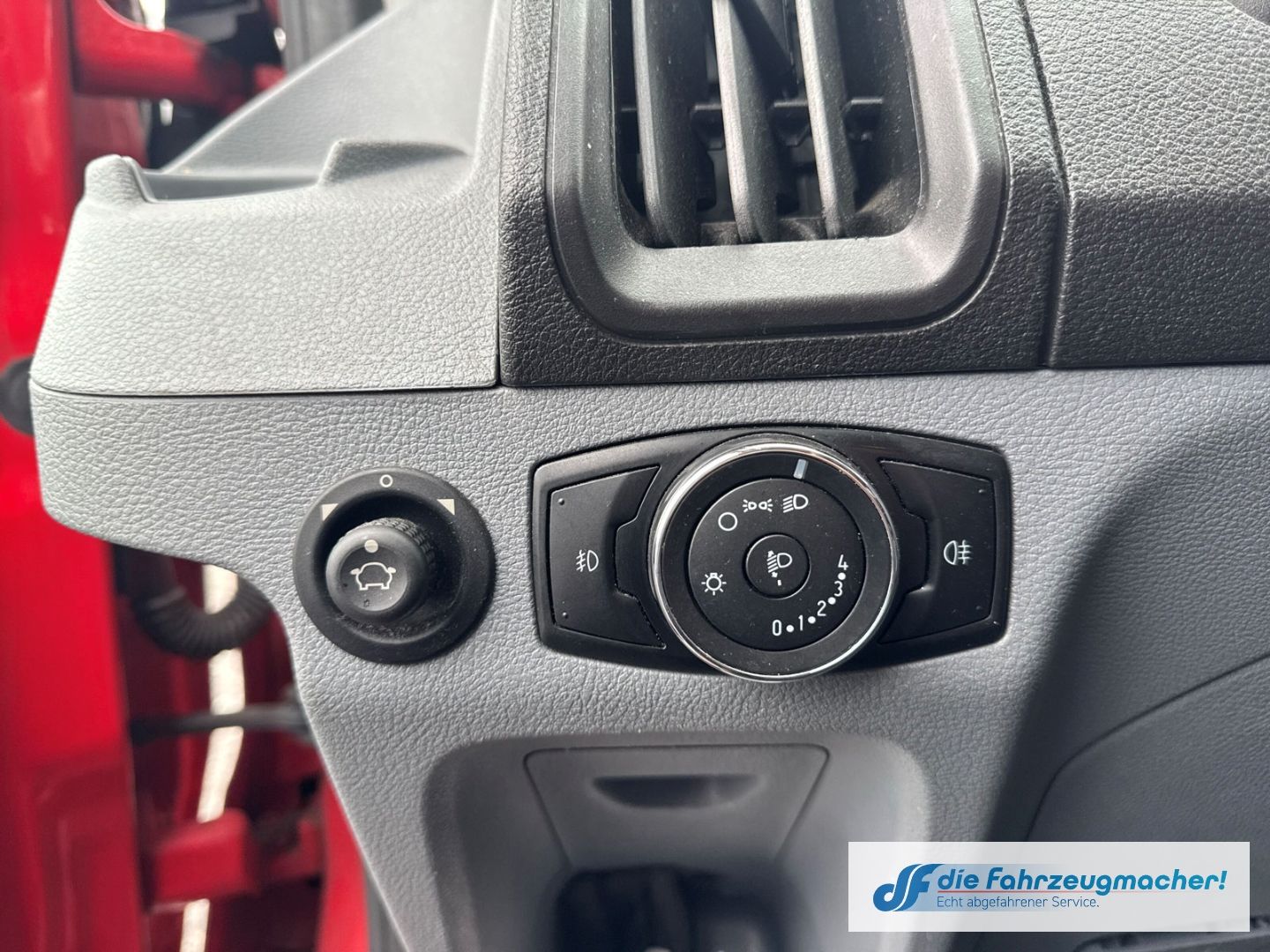 Fahrzeugabbildung Ford Transit 350 L3 Trend StandHZG *7436 *EXPORT