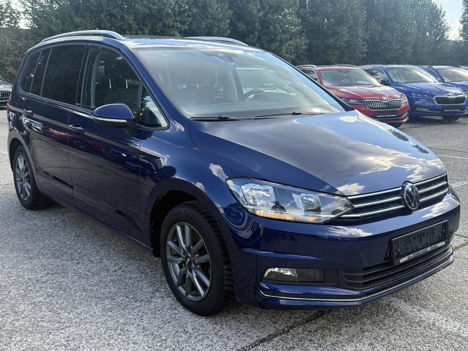 Volkswagen Touran 2.0 TDI SCR Move / Kamera / ACC / AHK, миниатюра 4