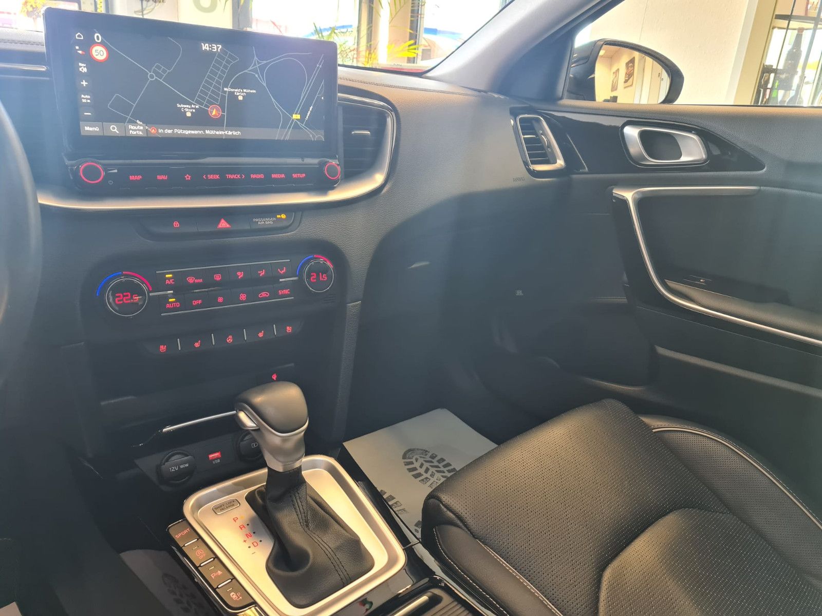 Fahrzeugabbildung Kia XCeed Platinum Edition / LEDER / NAVI /LED