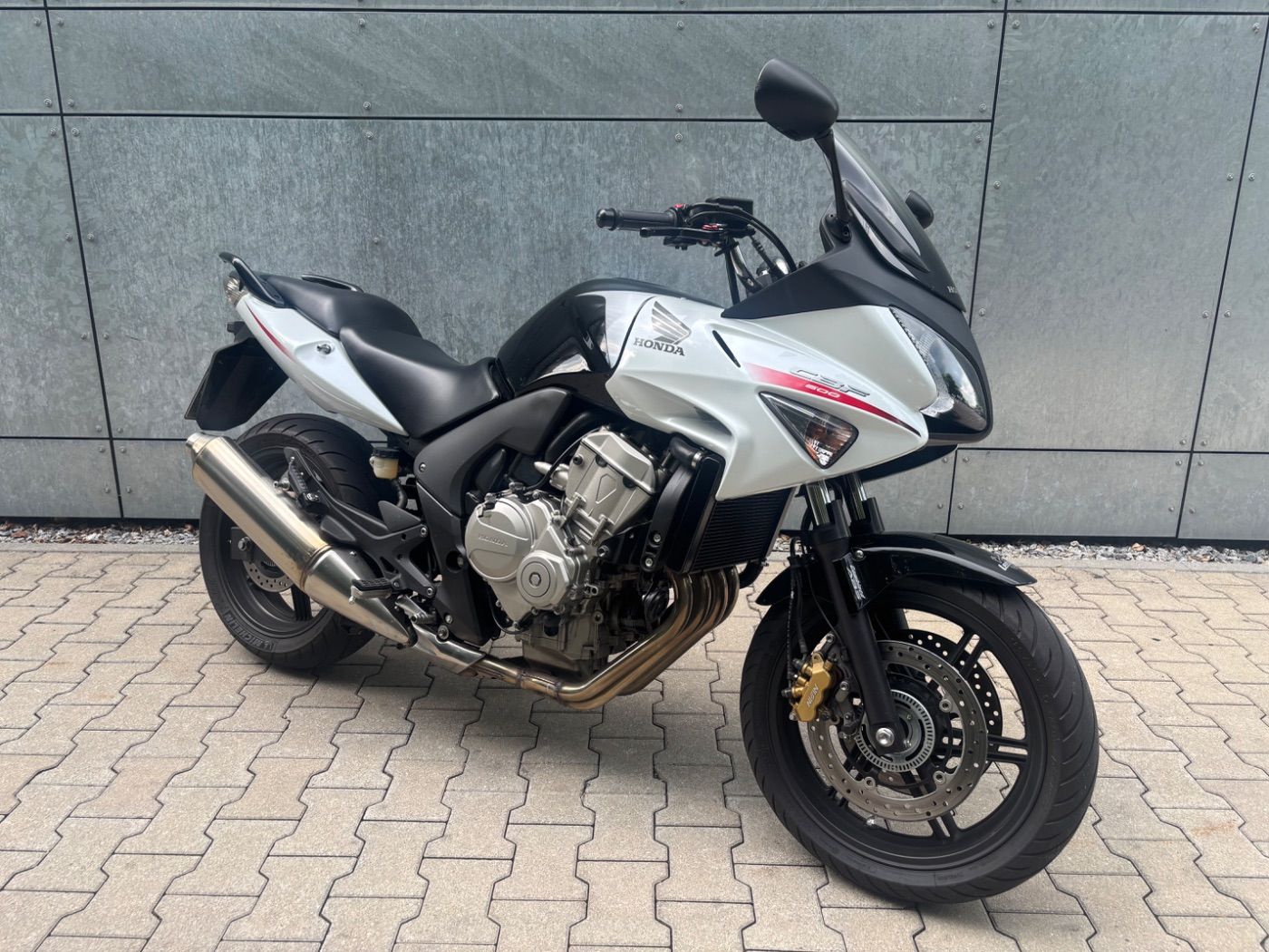 Fahrzeugabbildung Honda CBF 600 SA