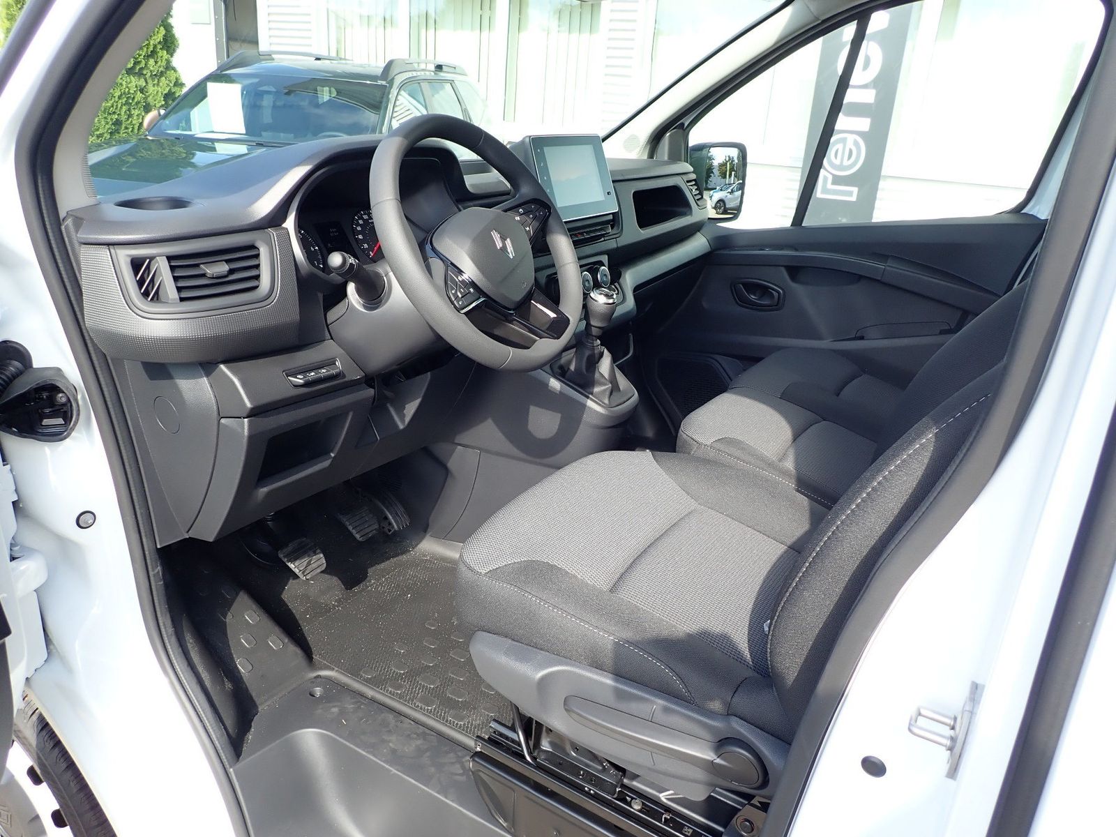 Fahrzeugabbildung Renault Trafic Lkw Business L1H1 2,8t Blue dCi 130