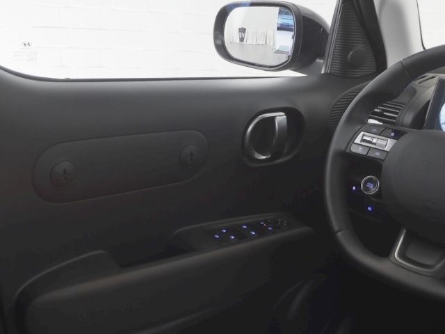 INSTER TREND 49kWH+NAVI+RÜCKFAHRKAMERA+SITZ-/LEN