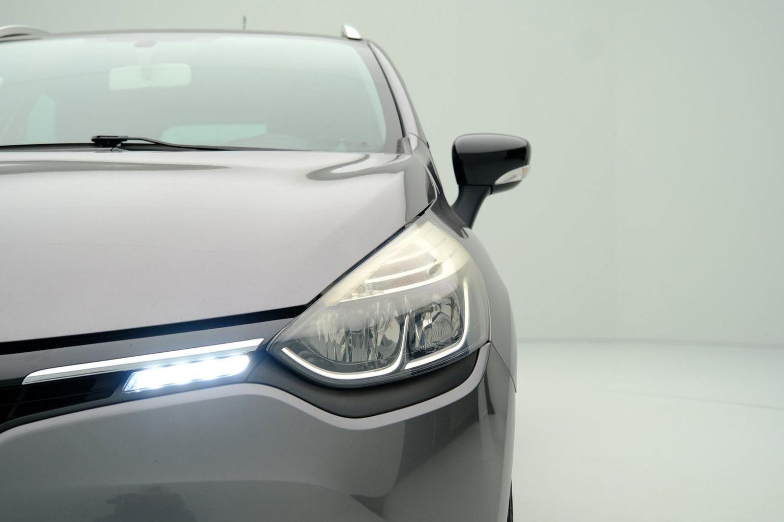 Renault Clio 2014 — photo 18
