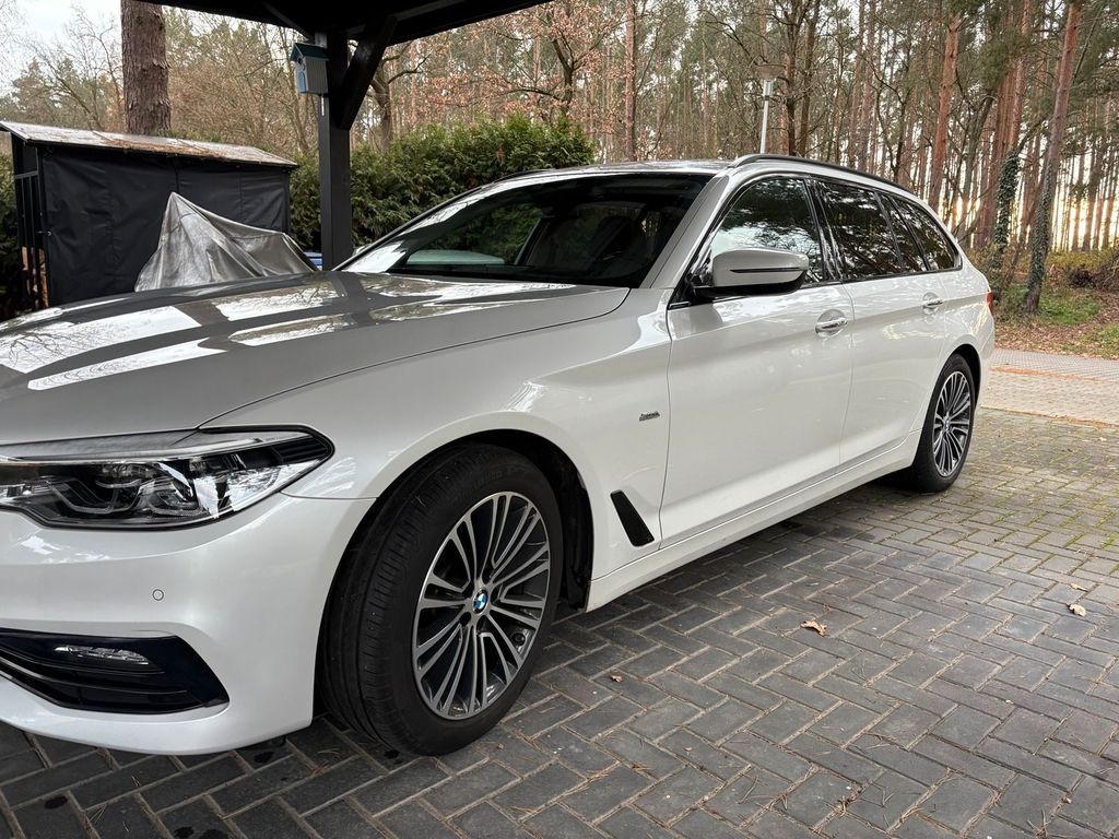 Image of BMW 520