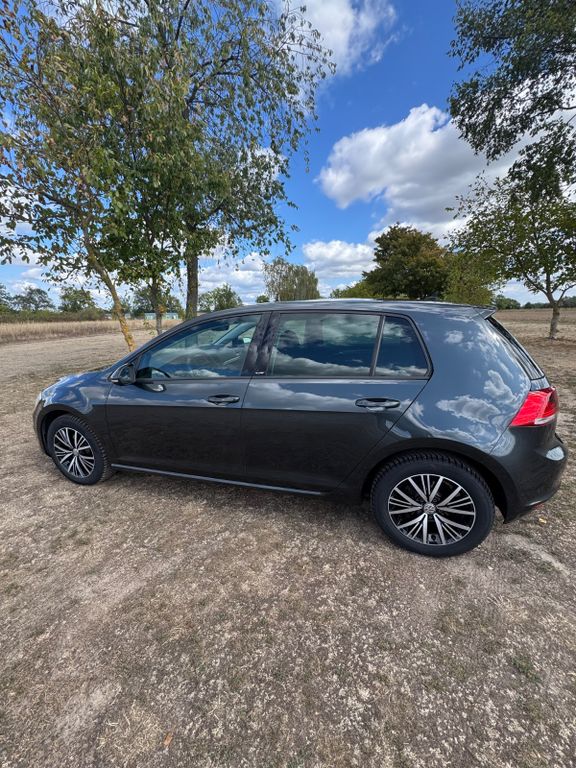 Image of Volkswagen Golf