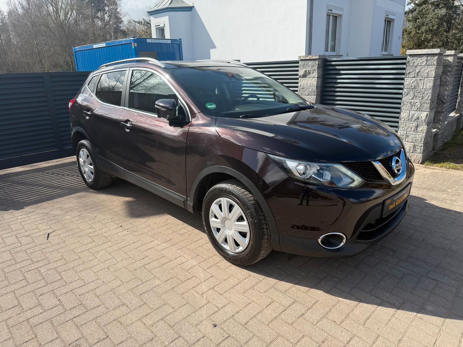 Nissan Qashqai Acenta 4x4 TÜV NEU! 1 HAND! 360 KAMERA!