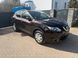 Nissan Qashqai Acenta 4x4 TÜV NEU! 1 HAND! 360 KAMERA! - Nissan Qashqai Acenta mit Diesel-Antrieb