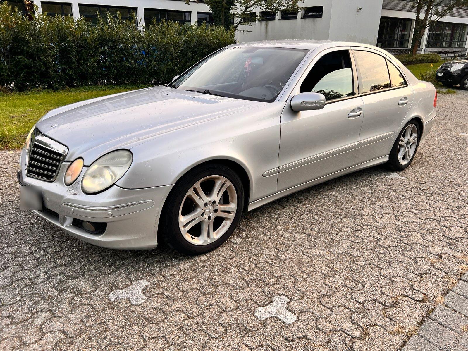 Mercedes-Benz E 320