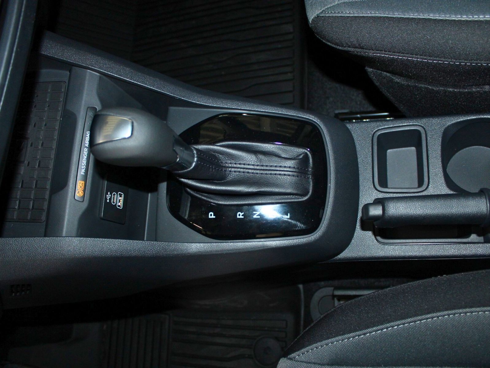 Fahrzeugabbildung Ford Tourneo Courier Titanium Automatik FahrerAssPak