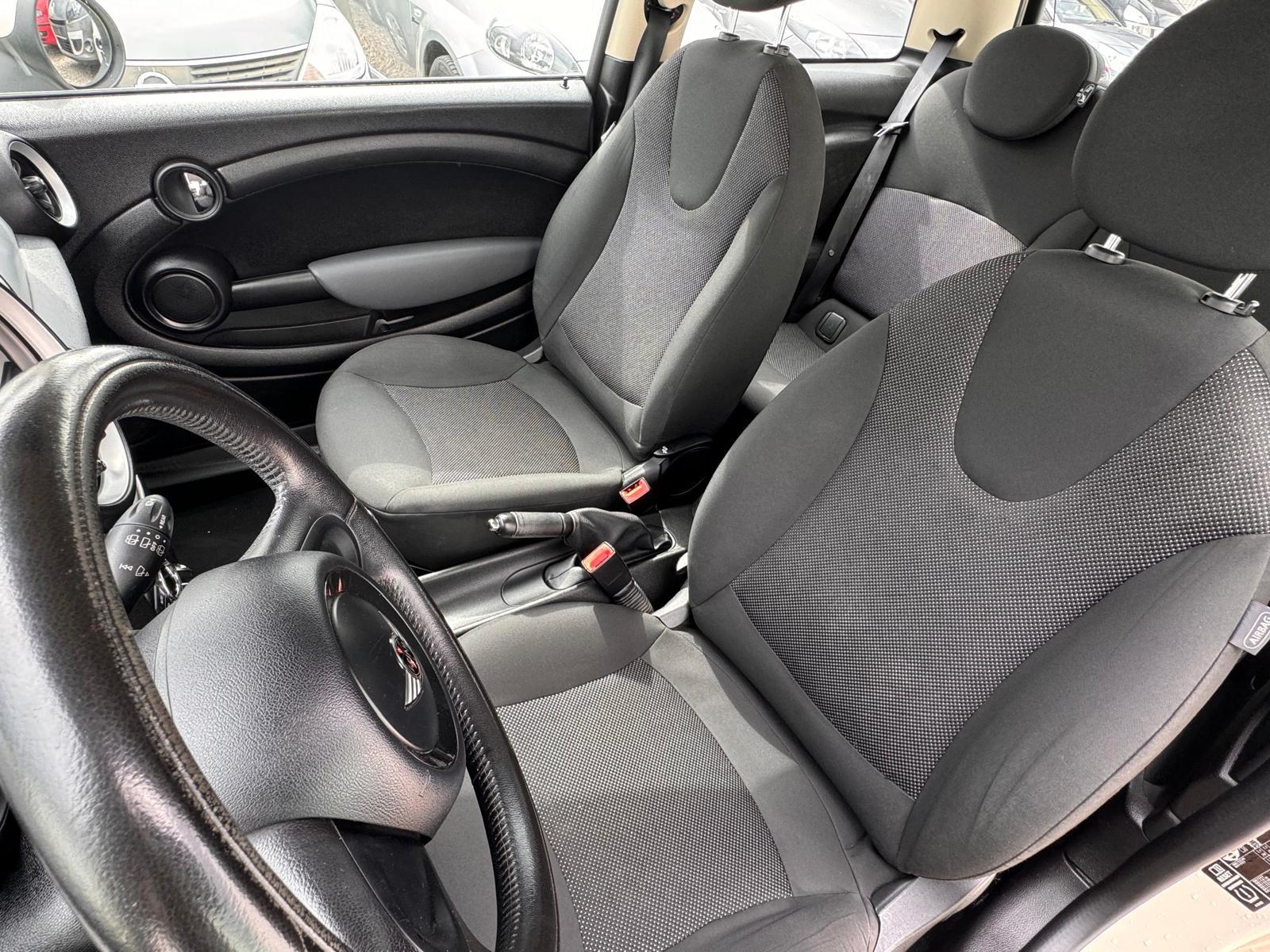 MINI Cooper Alu SHZ Klima Scheckheft nur 139tkm