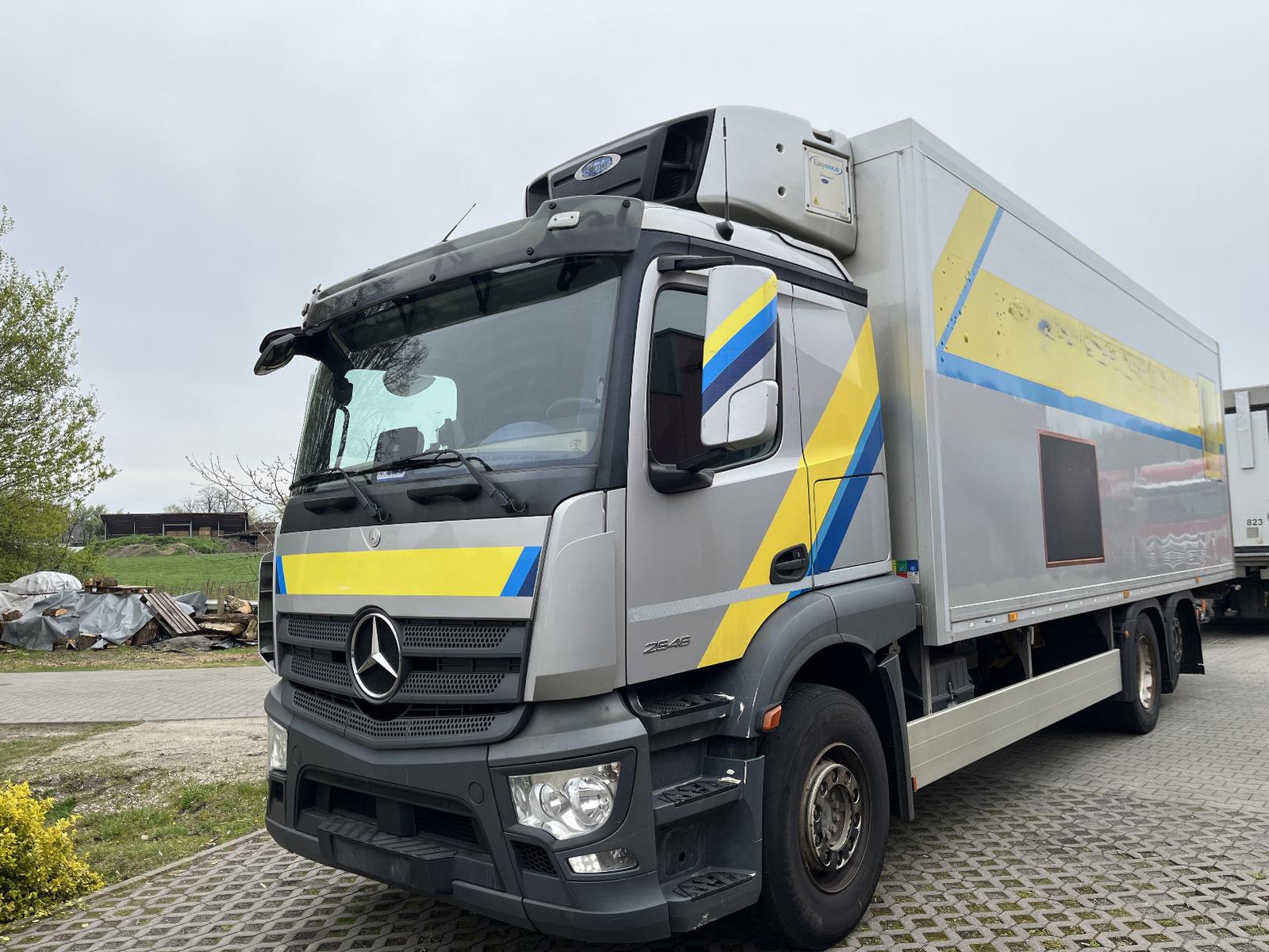 Mercedes-Benz Actros 2546 Carier Supra 1150