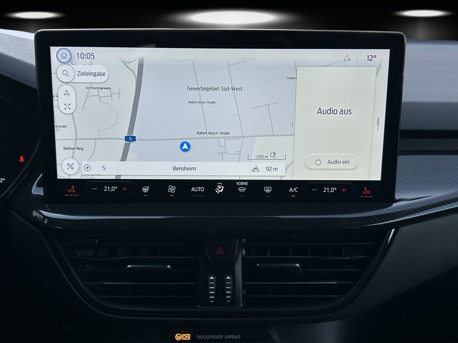 Fahrzeugabbildung Ford Focus 1.0 ST-Line X Aut./LED/ACC/KAMERA/AHK/NAVI