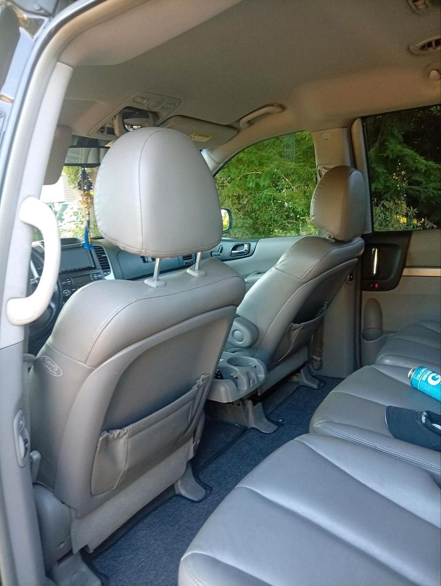 Kia Carnival 2007 — photo 13