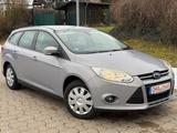 Ford Focus 1,6 Turnier Trend kein EcoBoost abn.AHK !! - Ford Focus: Kombi, 1.6