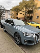 Audi Q7 S.Line Panoramadach File in Grau - Audi Q7 in Düsseldorf