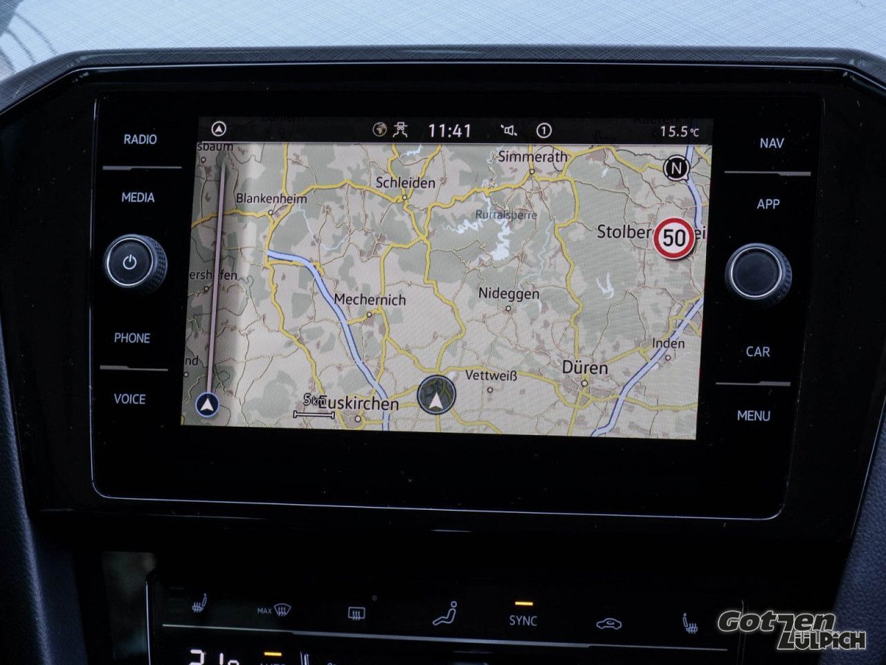 Fahrzeugabbildung Volkswagen Passat Variant 2,0TDI Business DSG AHK Bluetooth