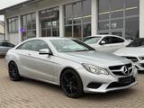 Mercedes-Benz E 200 Coupe Automatik/Navi/LED/Tempomat/Leder/SZ - Mercedes-Benz E 200: Coupe