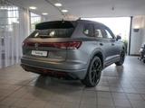 Volkswagen Touareg R 3,0 l V6 eHybrid 4MOTION 250 kW 340 PS - Volkswagen Touareg: 3.2