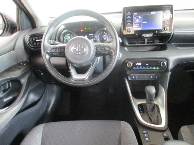Fahrzeugabbildung Toyota Yaris Hybrid Team Deutschland