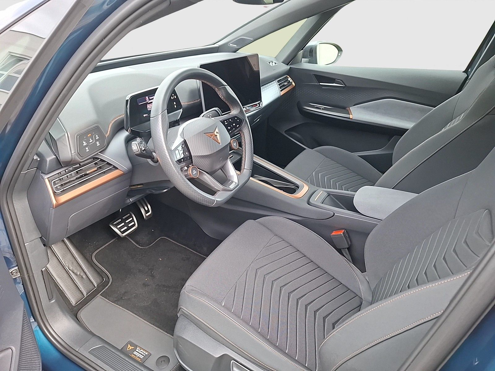 Fahrzeugabbildung CUPRA Born 170KW LED Navi 20" AID RFK Sennheiser SH