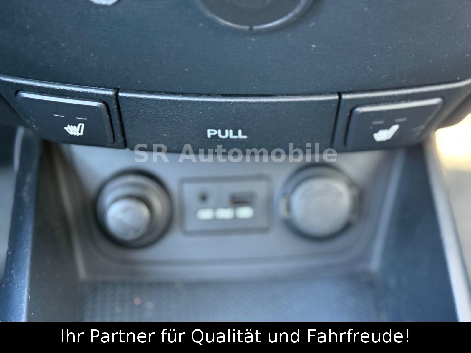 Hyundai i30 2011 — photo 15