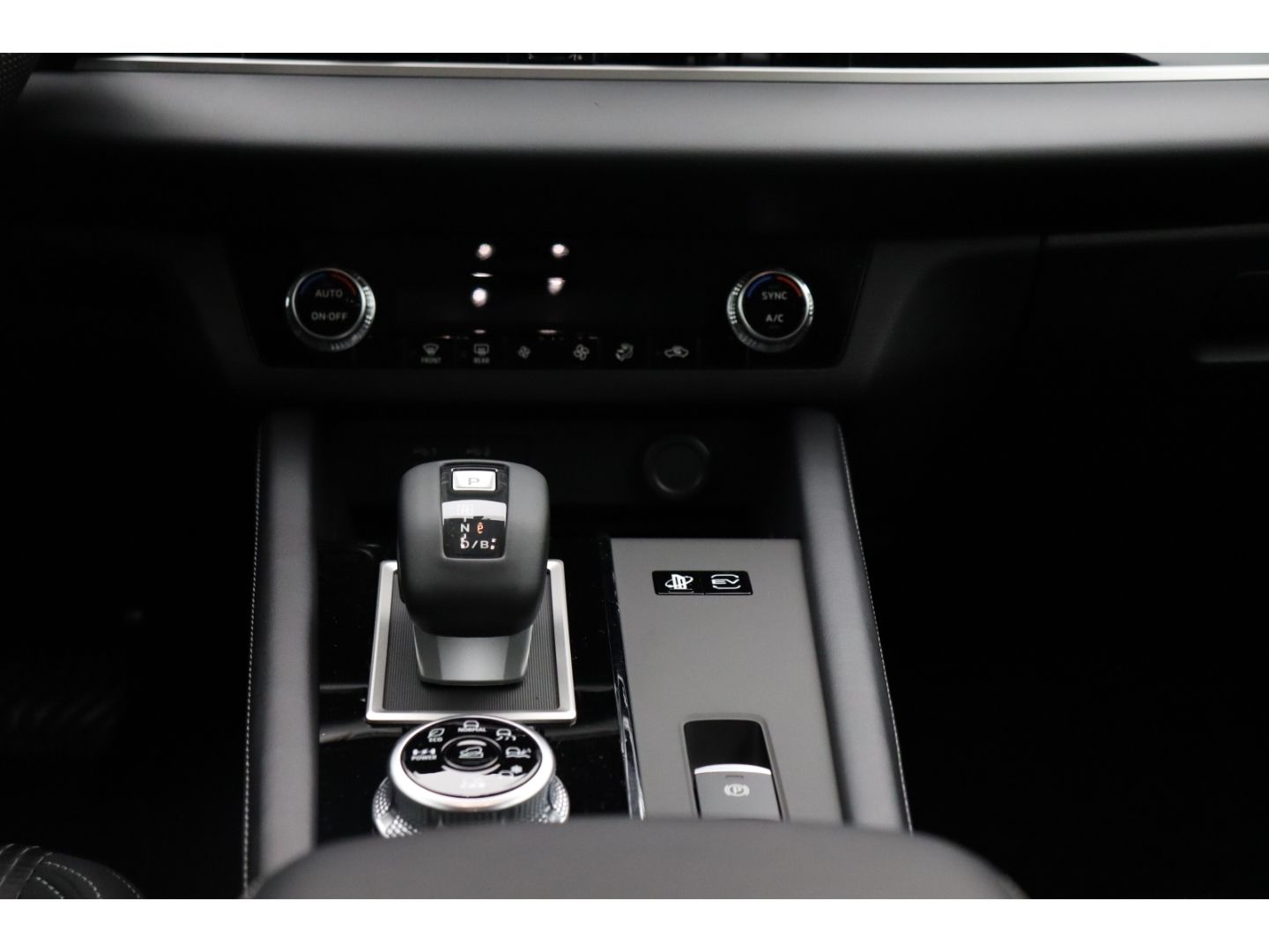 Fahrzeugabbildung Mitsubishi Outlander Plug-in Hybrid BASIS ++Sitzheizung++