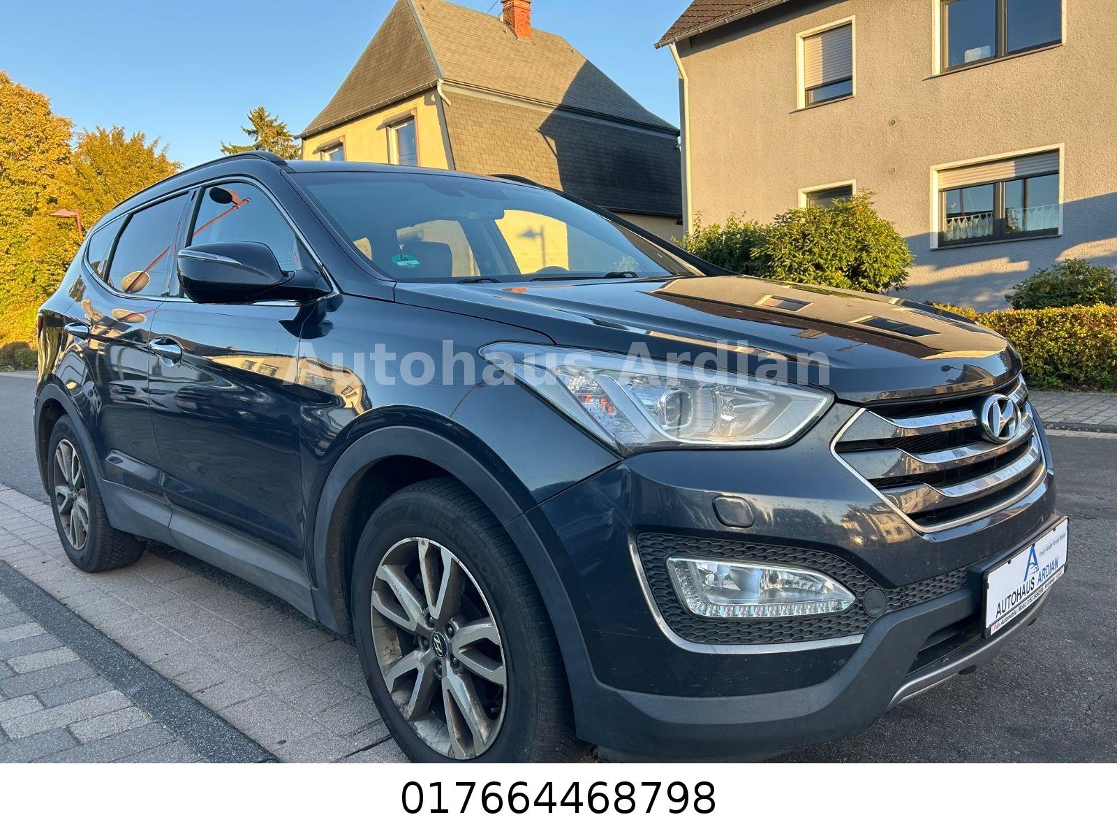 Hyundai SANTA FE