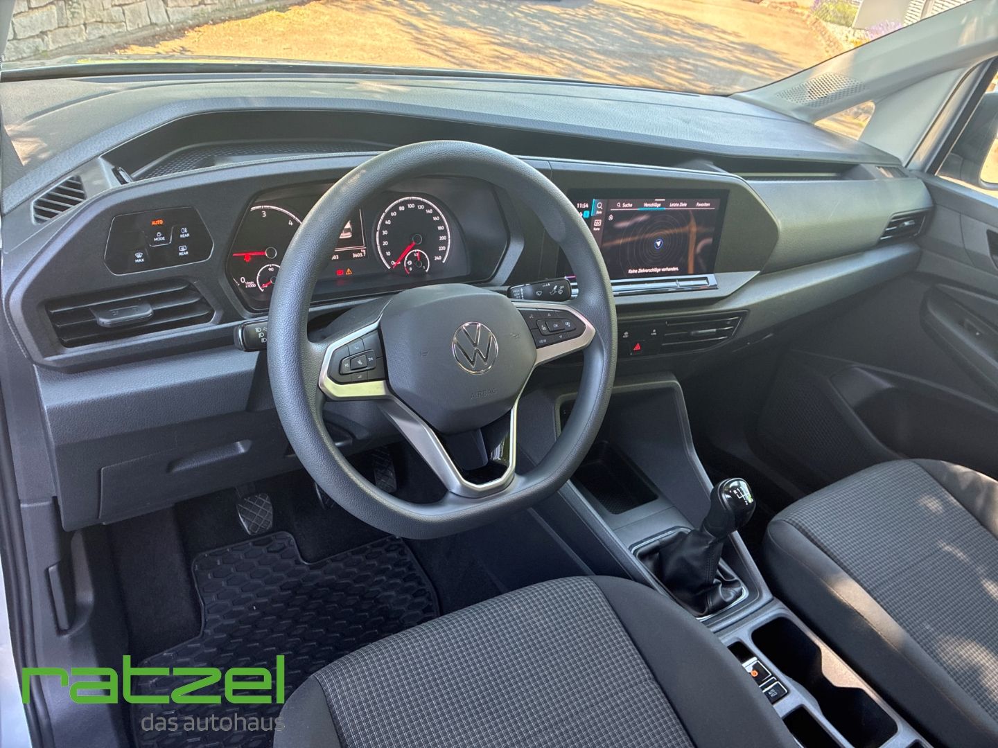 Fahrzeugabbildung Volkswagen Caddy Cargo Kasten 4MOTION AHK Navi WLAN