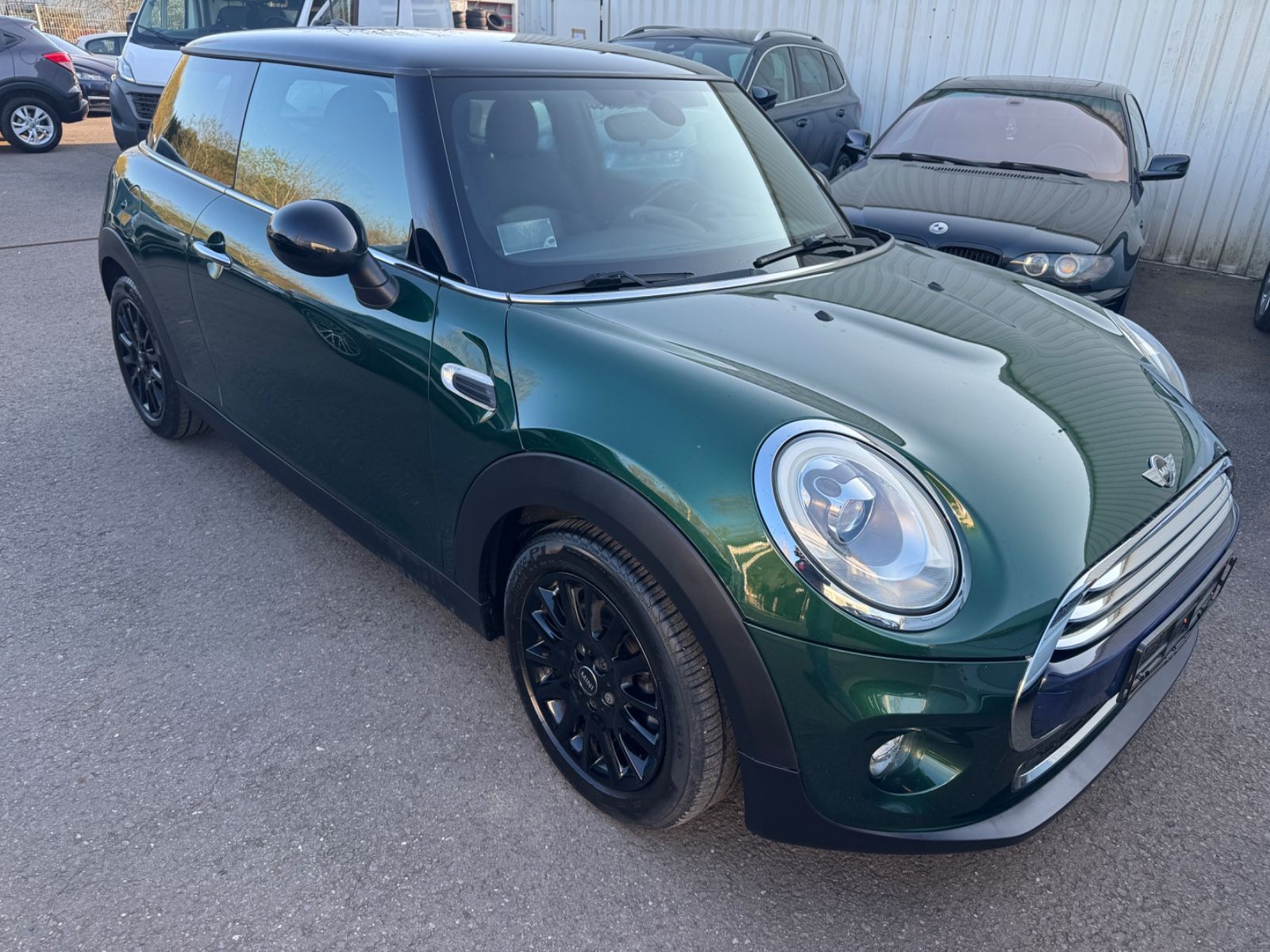 Fahrzeugabbildung MINI Cooper Xenon+Navi+LED+Bluetooth