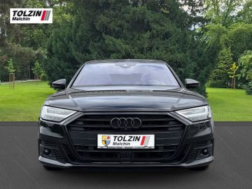 Audi S8 - 2