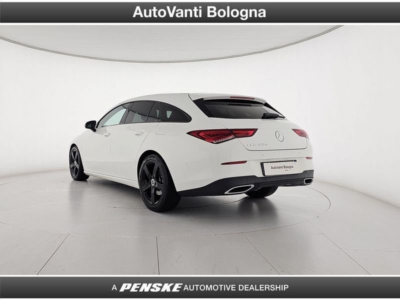 Mercedes-Benz CLA CLA Shooting Brake 180 d Night imagem 3