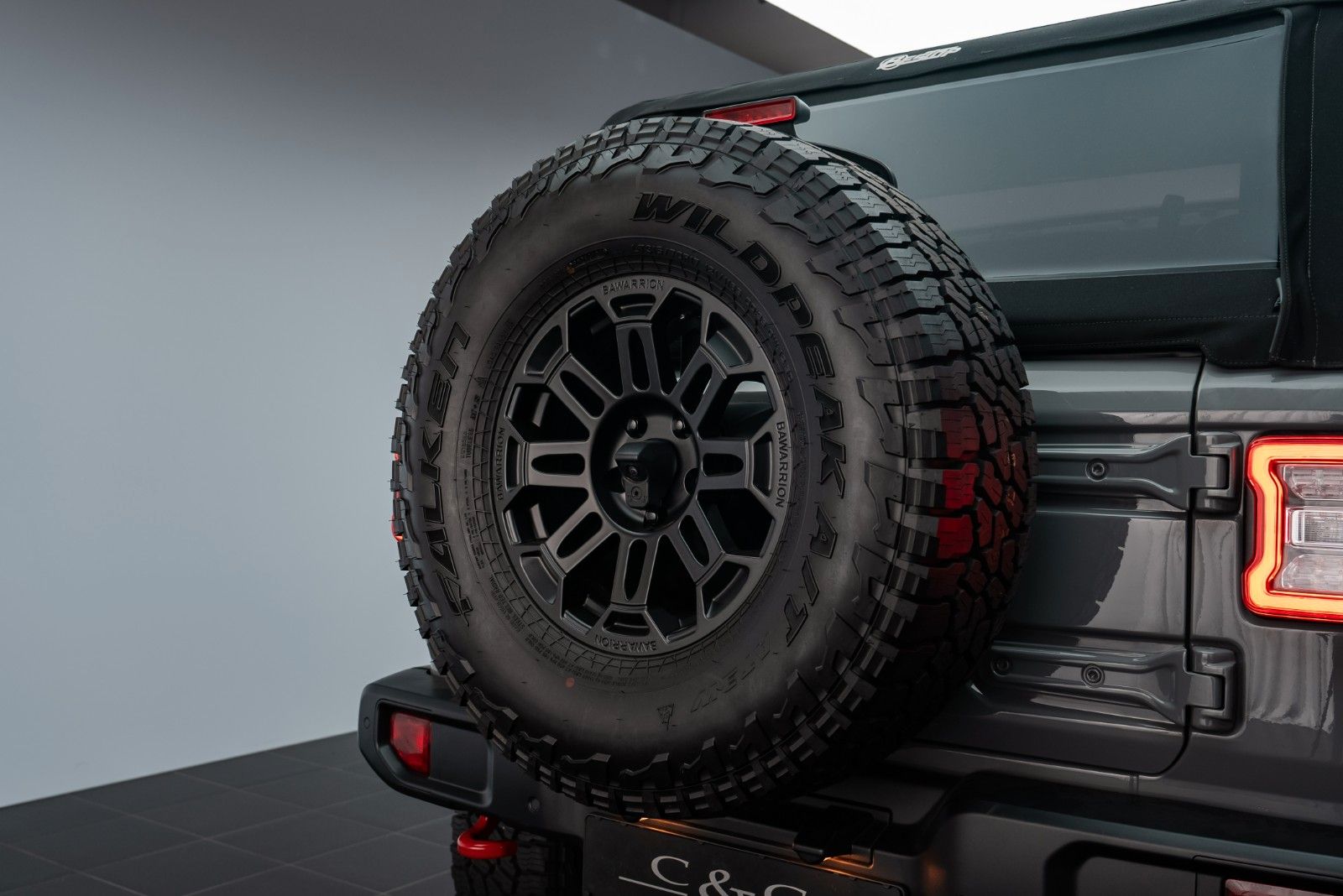 Fahrzeugabbildung Jeep Wrangler 800PS/6.2 L HELLCAT/UNIKAT