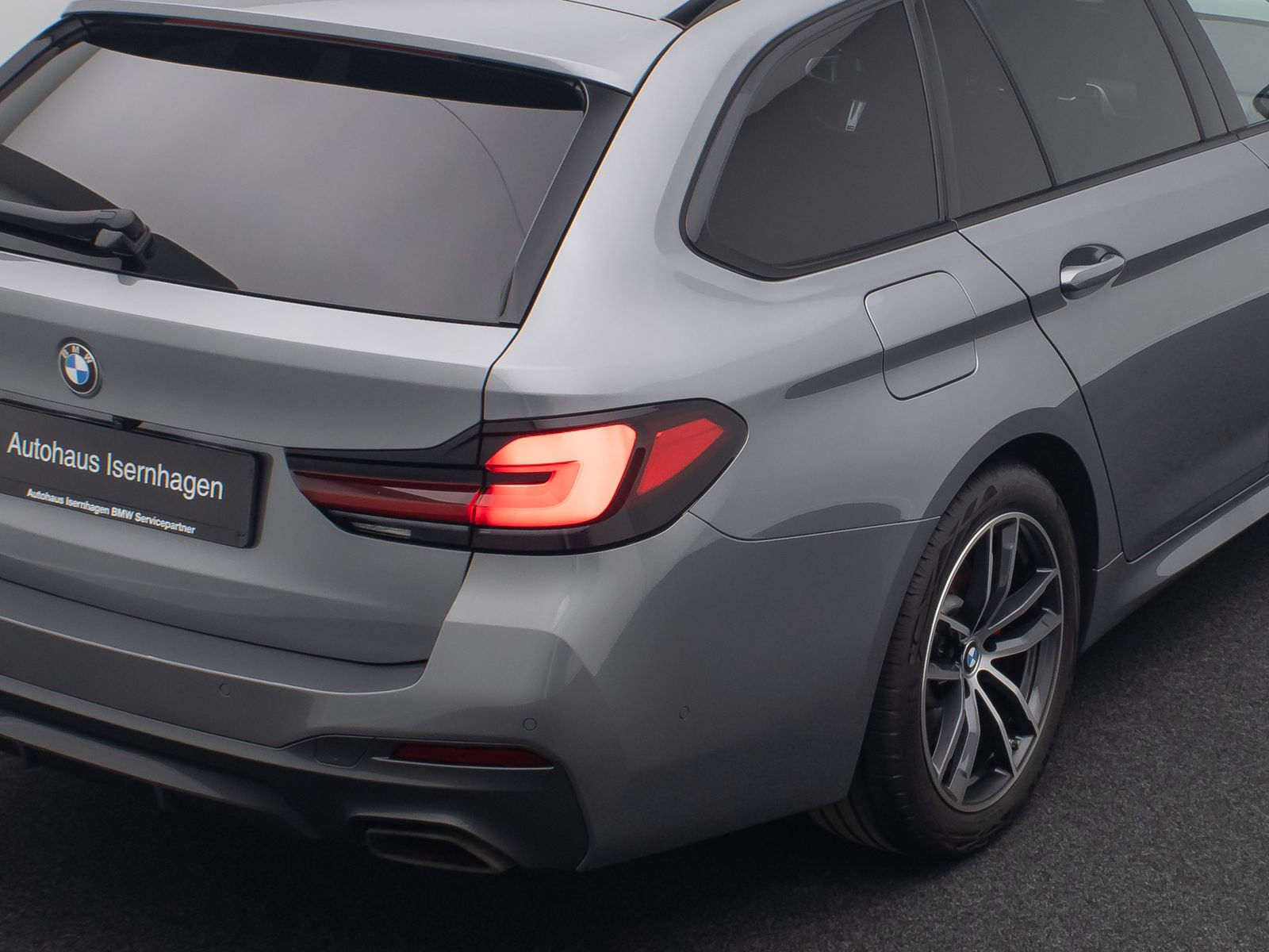 Fahrzeugabbildung BMW 530d M Sport DAB Kamera Laser AHK Komfort Alarm