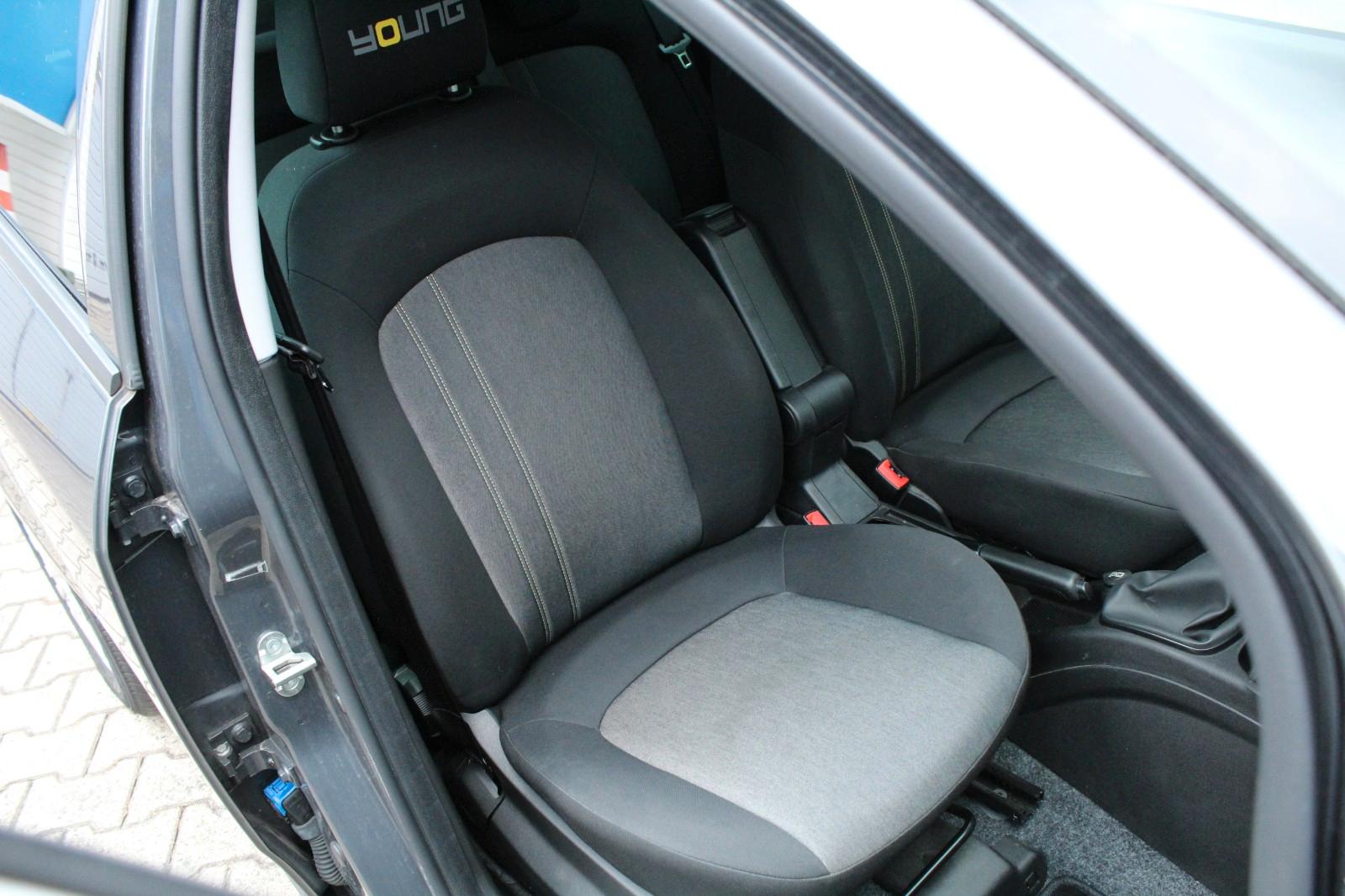 Fiat Punto Young * PDC * Navi * Klima *