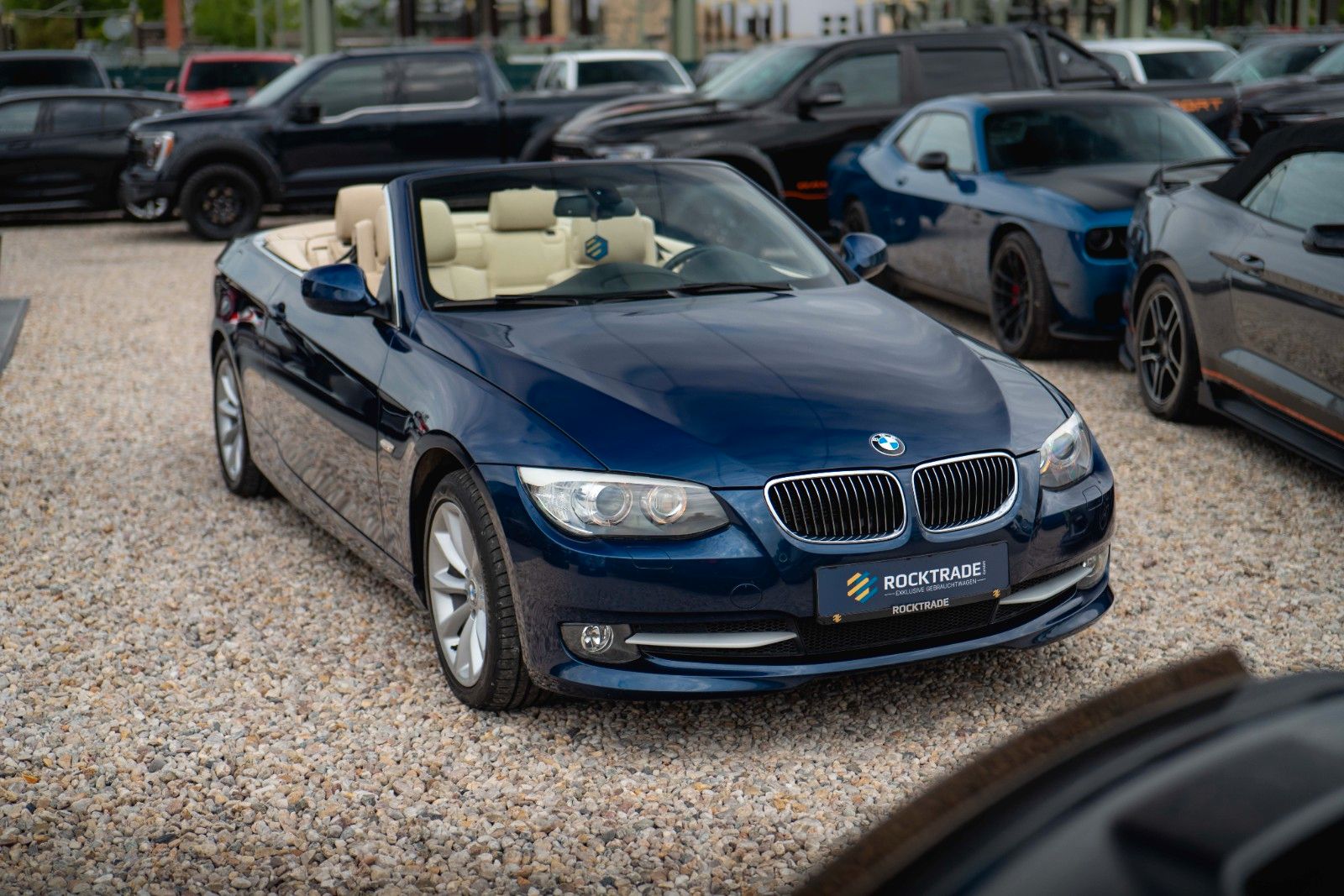 Fahrzeugabbildung BMW 330d Cabrio Sport Edition *Bi-Xenon*H&K*Memory*