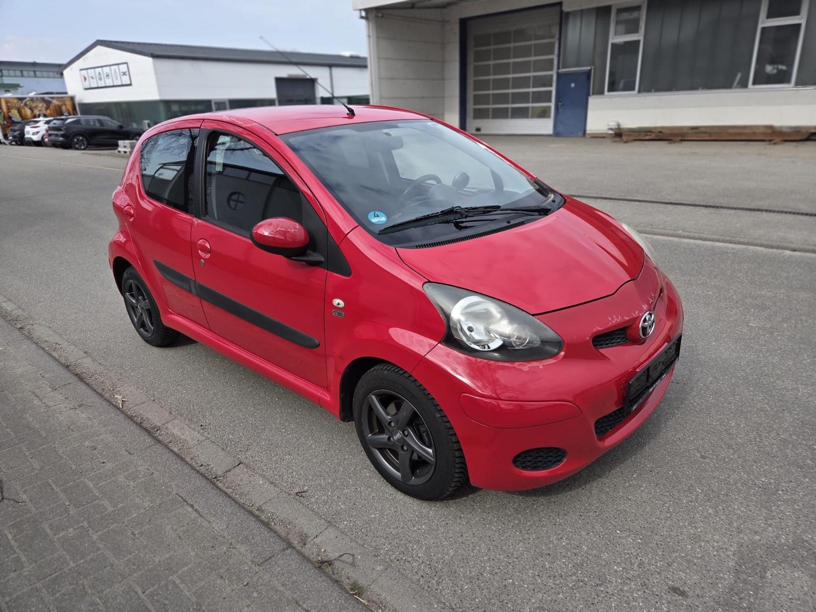 Toyota Aygo AYGO Basis NEUE TÜV & ASU
