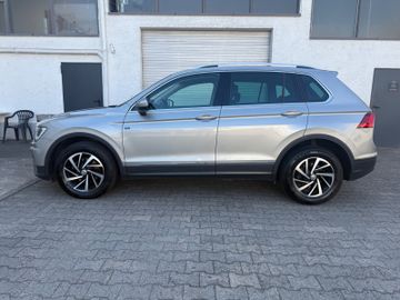 Volkswagen Tiguan - 5