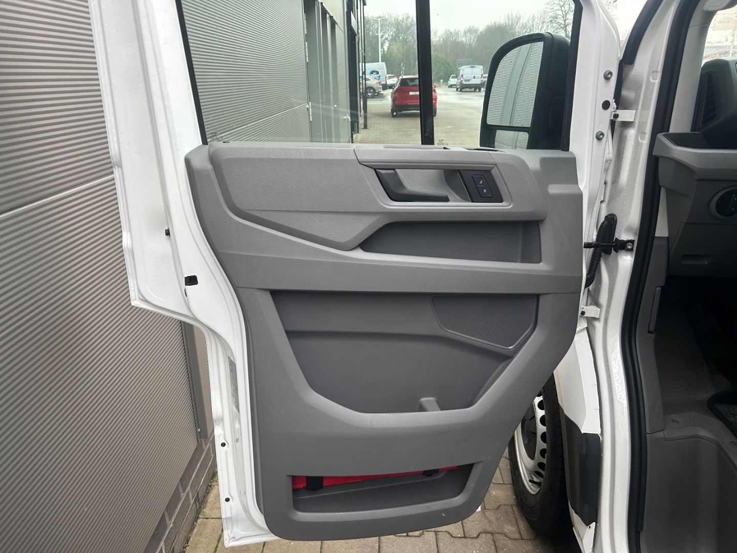 Fahrzeugabbildung Volkswagen Crafter Kasten 2.0 mittellang