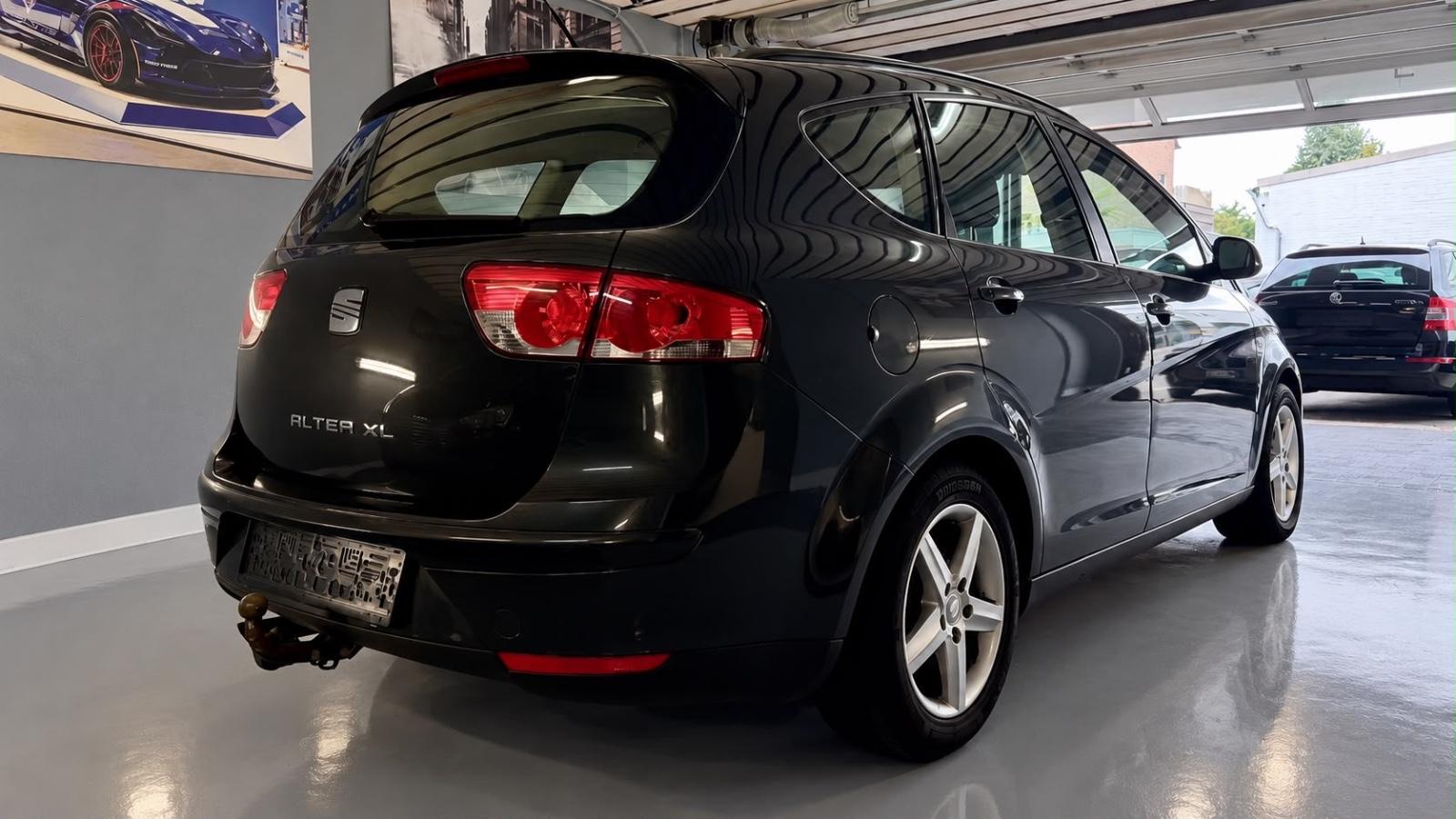 Seat Altea XL 2011 — interior